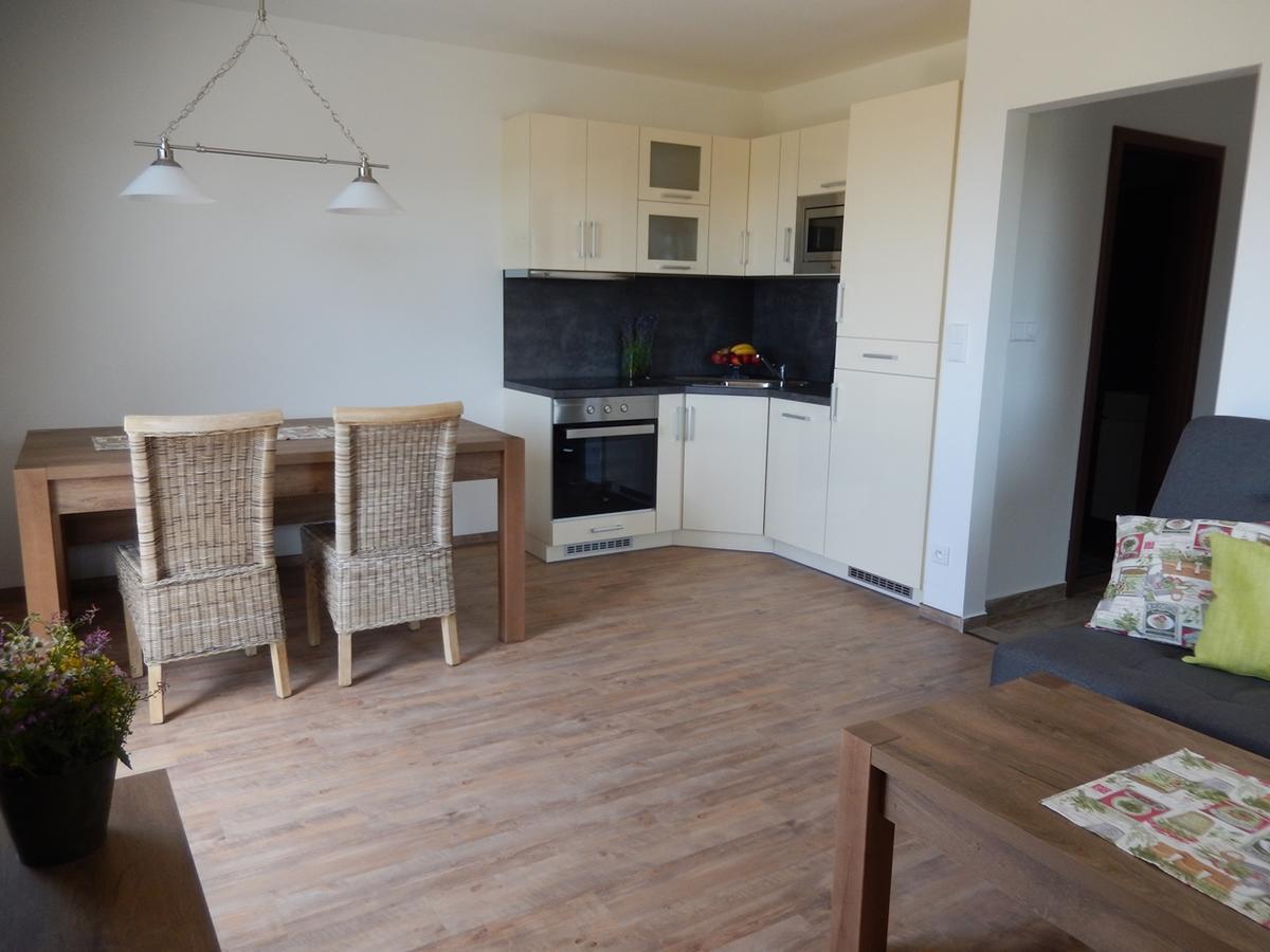 Horske Apartmany Bily Vlk Vaclavov u Bruntalu Exteriör bild