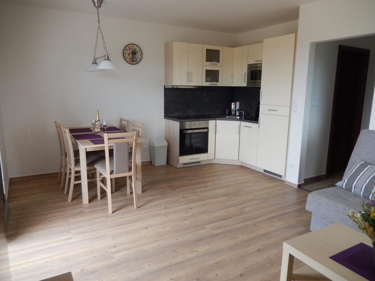 Horske Apartmany Bily Vlk Vaclavov u Bruntalu Exteriör bild